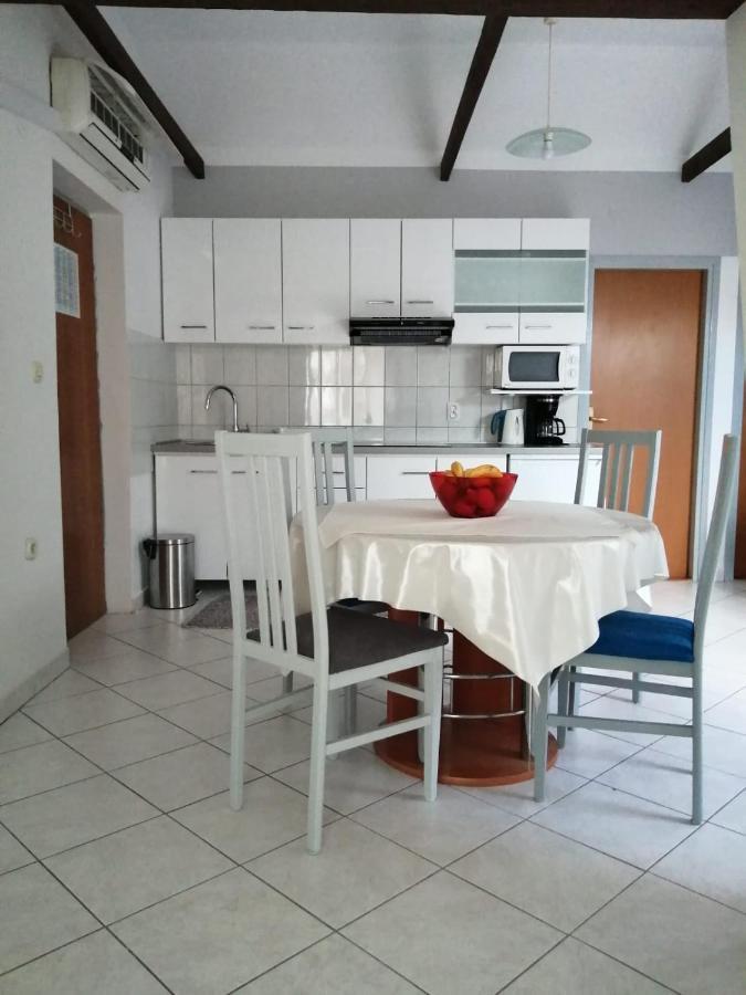 Apartments Suri Vodice Exterior photo