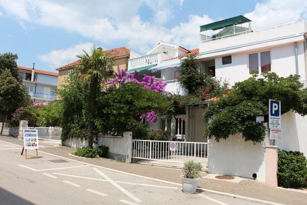 Apartments Suri Vodice Exterior photo